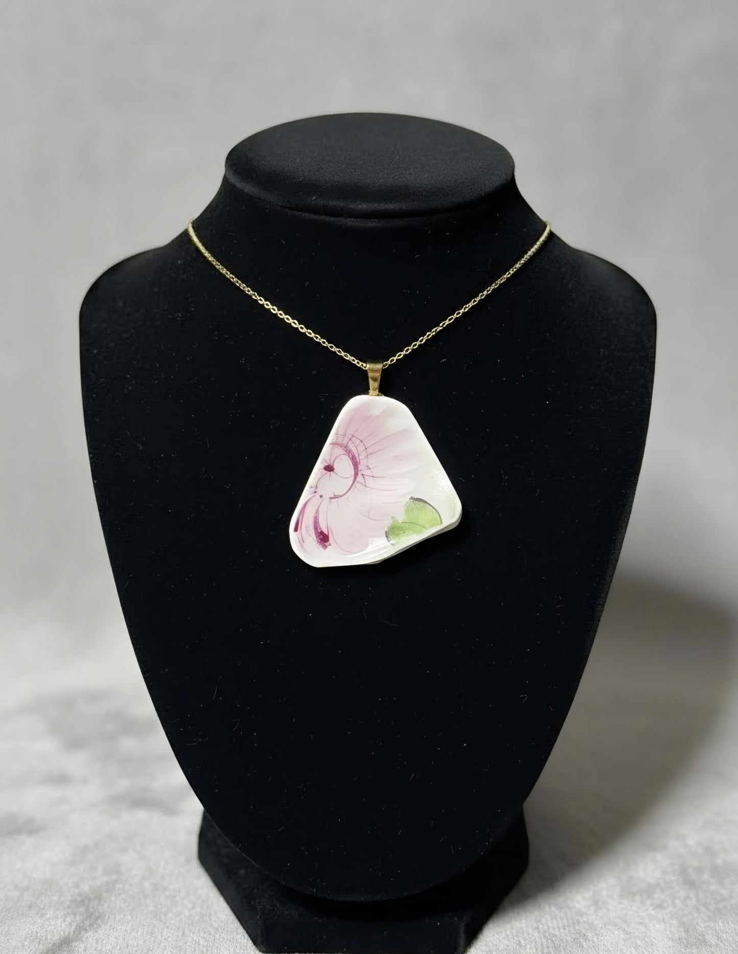 Floral pendant - assimetric shape