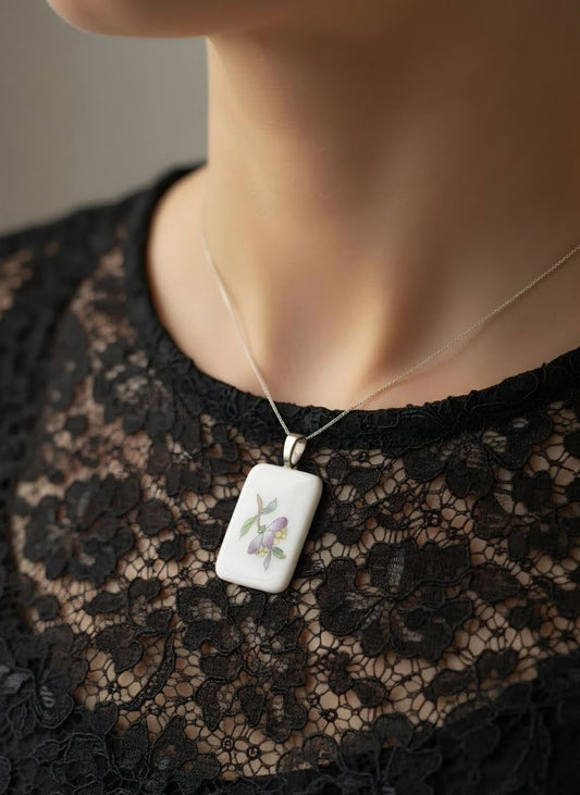 Blooming Sprig Pattern Pendant