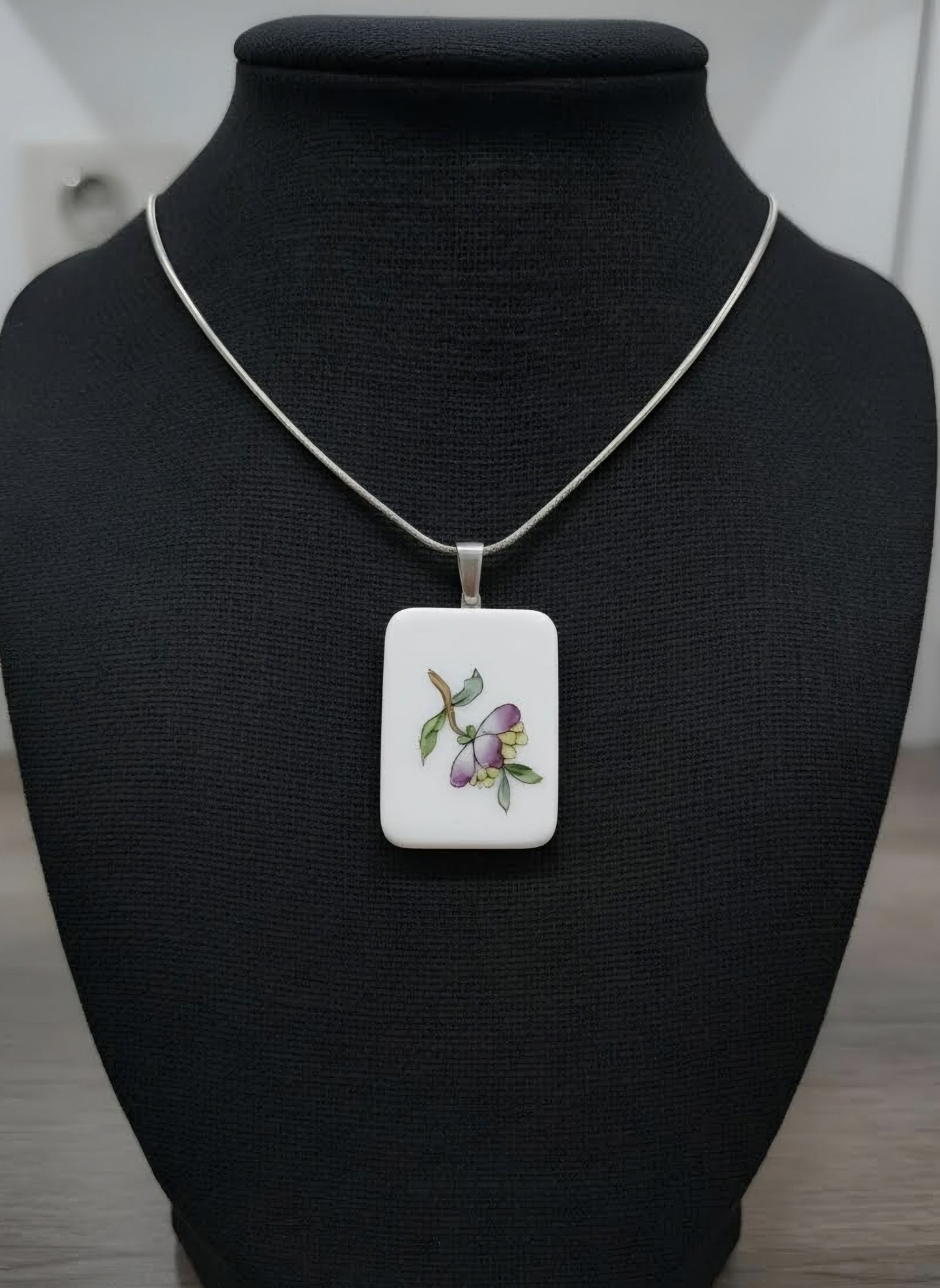 Blooming Sprig Pattern Pendant