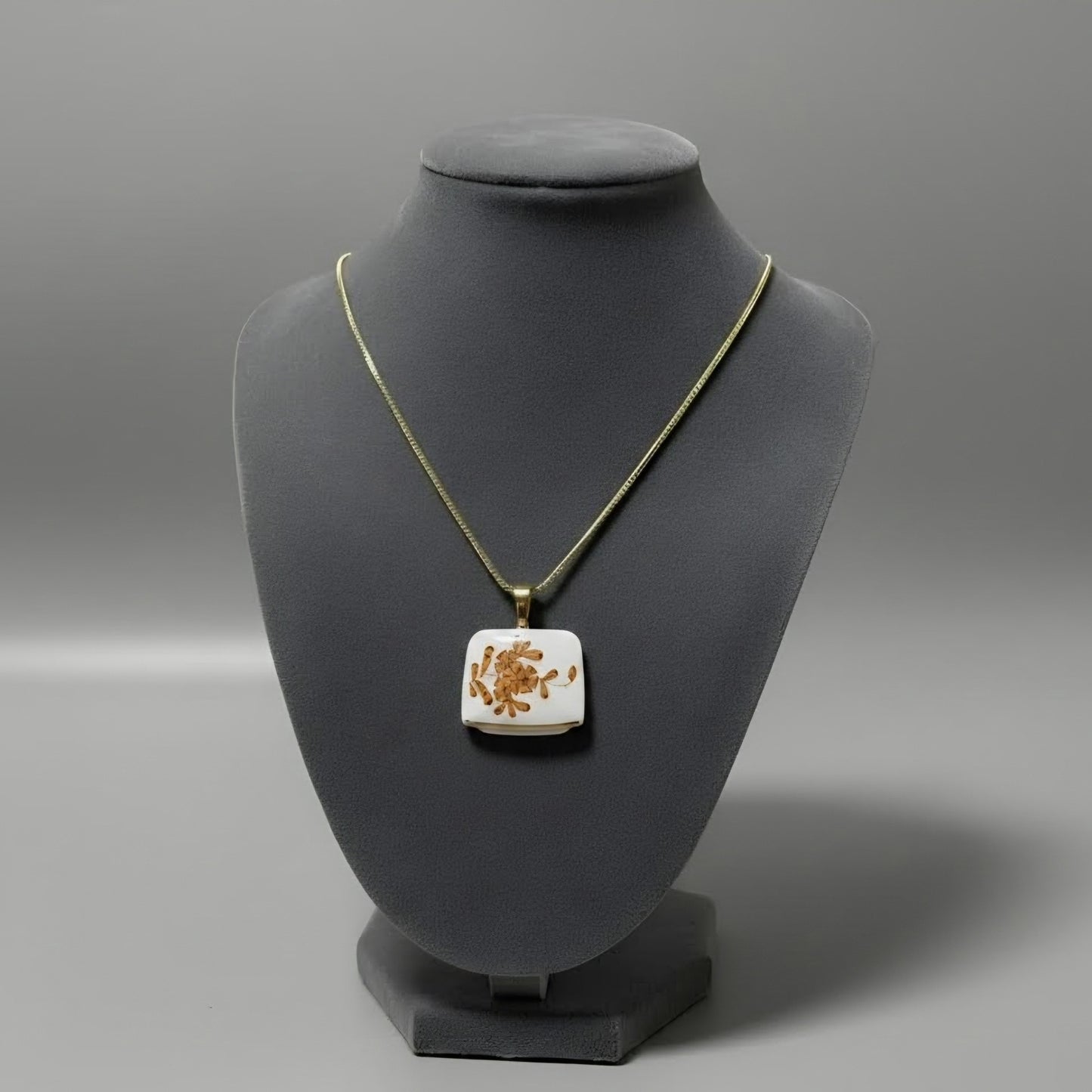 Orange Floral pattern pendant