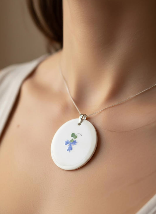 Cornflower pattern pendant