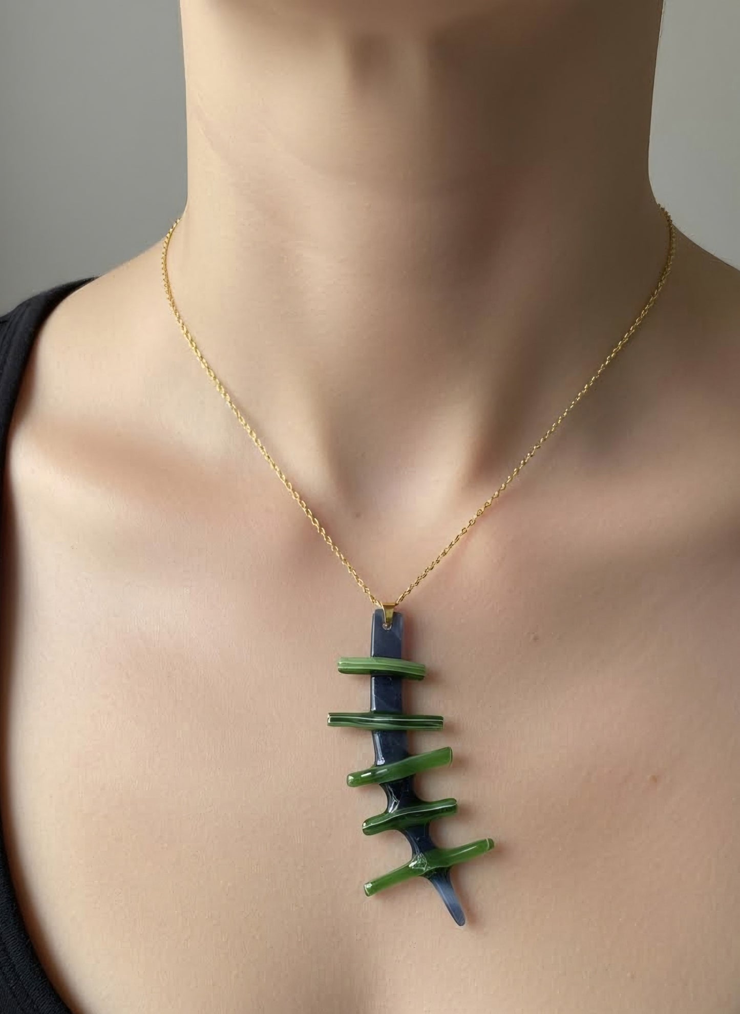 "Fish-bone" fused glass pendant